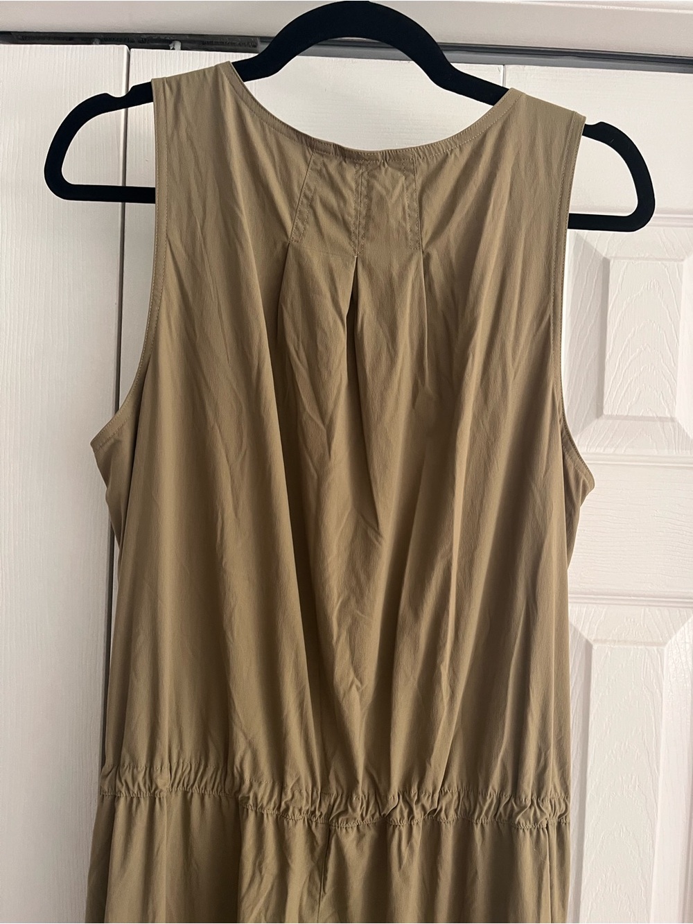 ATHLETA khaki jumpsuit, size L. - Picture 5 of 10